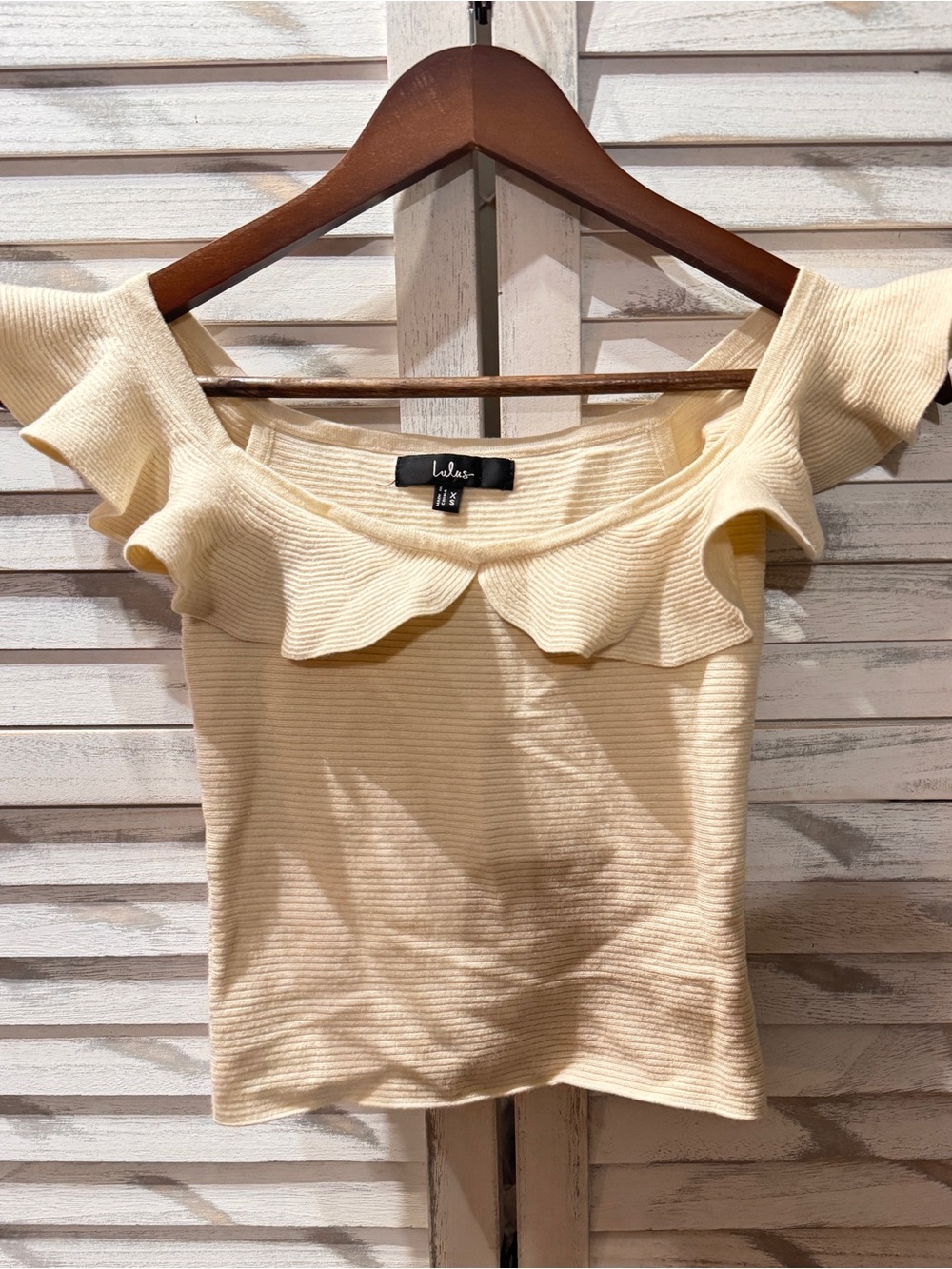 Lulu's Cream Ruffle Off-the-Shoulder Ribbed Camisole - Picture 2 of 3